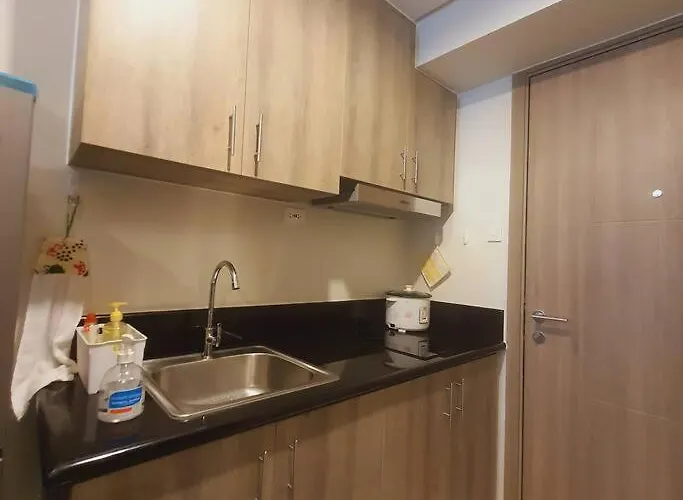 Smdc Coast Residences Lovely Fully-furnished 1 Bedroom With Pool Apartment